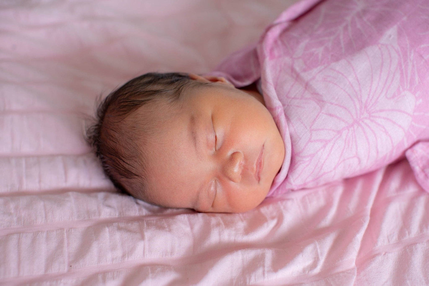 Pink Loʻi Kalo Bamboo Muslin Kapa Moe (Swaddle Blanket)