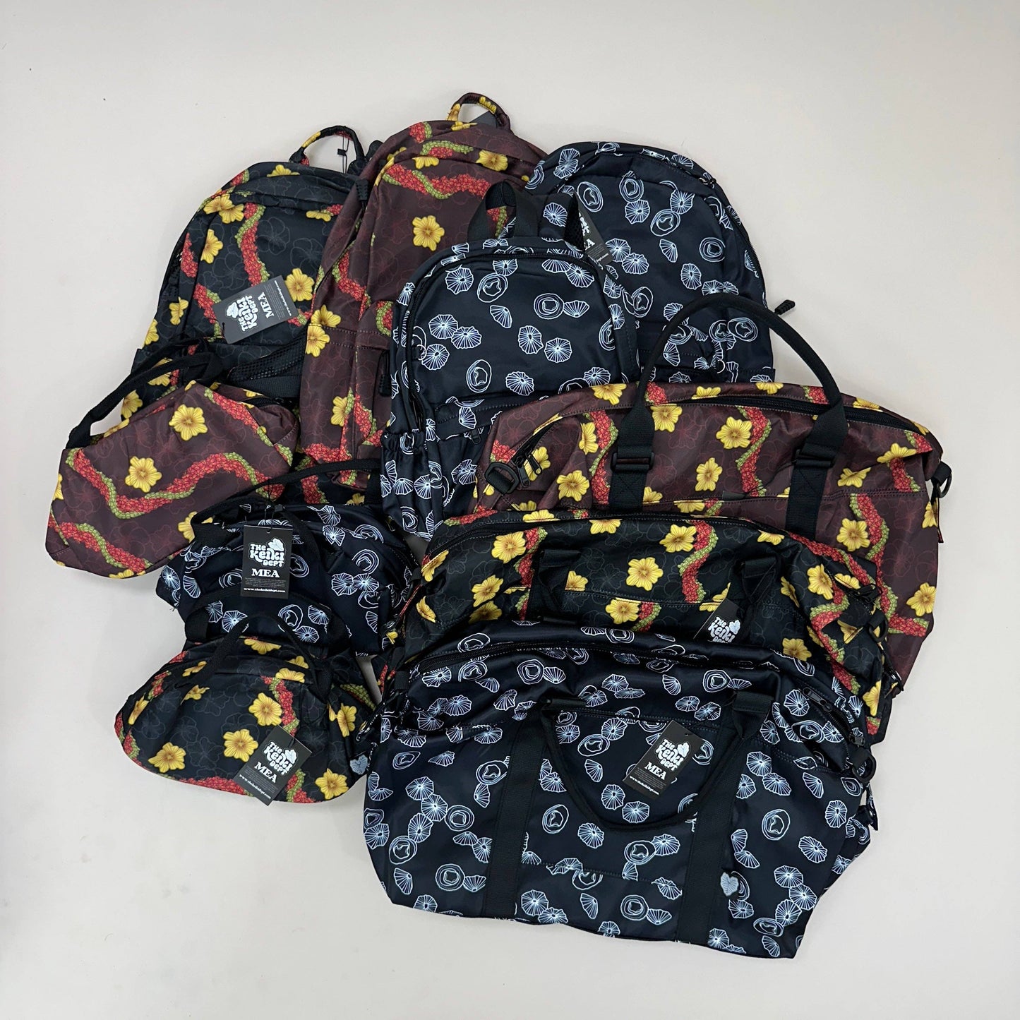 Hawaiian Wine Red Pua Liilii Lunch Tote