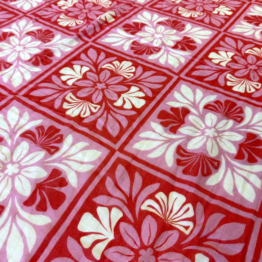 Pink Kuiki Naupaka Bamboo Muslin Kapa Moe (Swaddle Blanket)