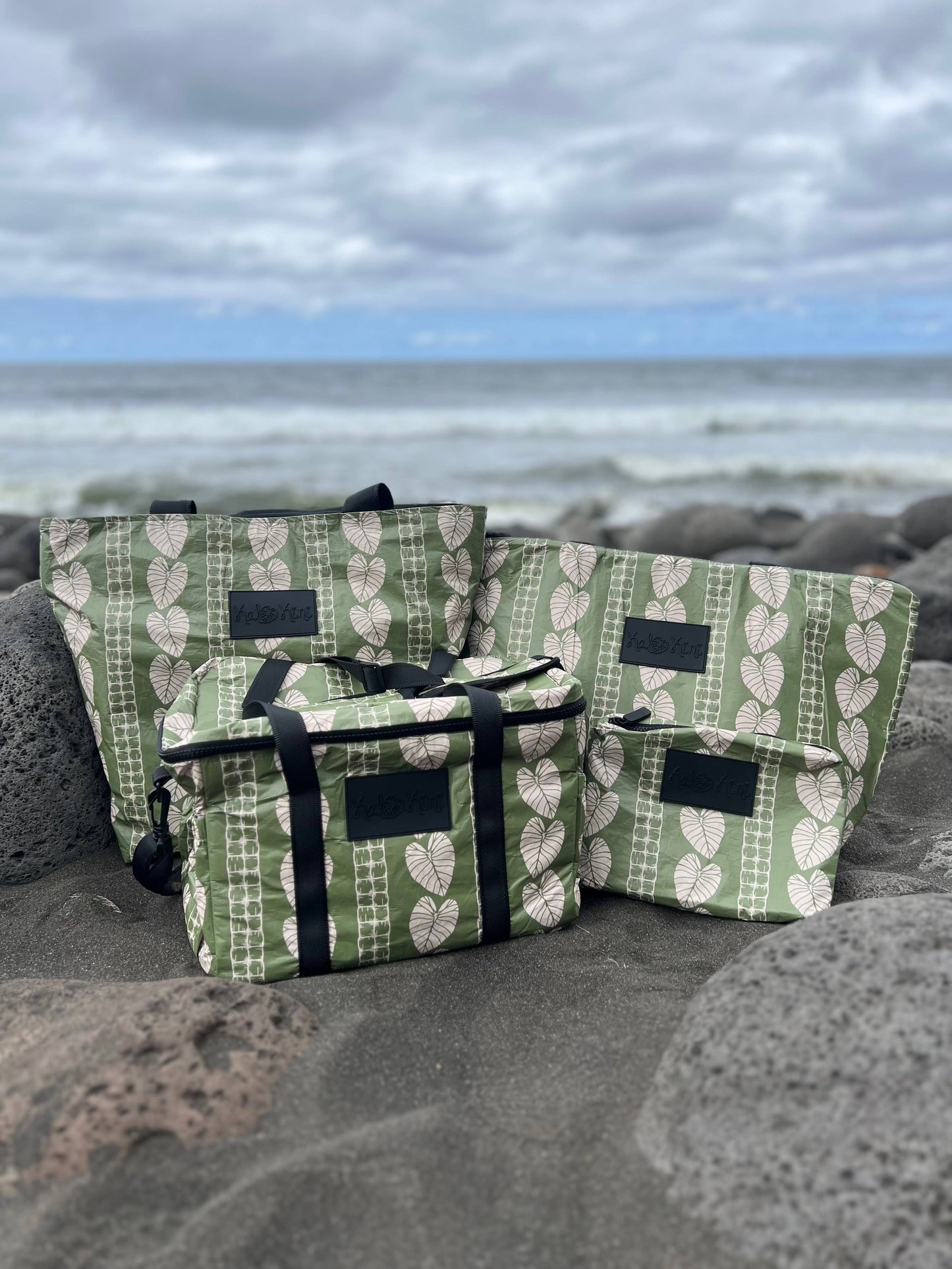 Large Spalsh Proof Tote Bag ~ Kalo X Ulana Olive