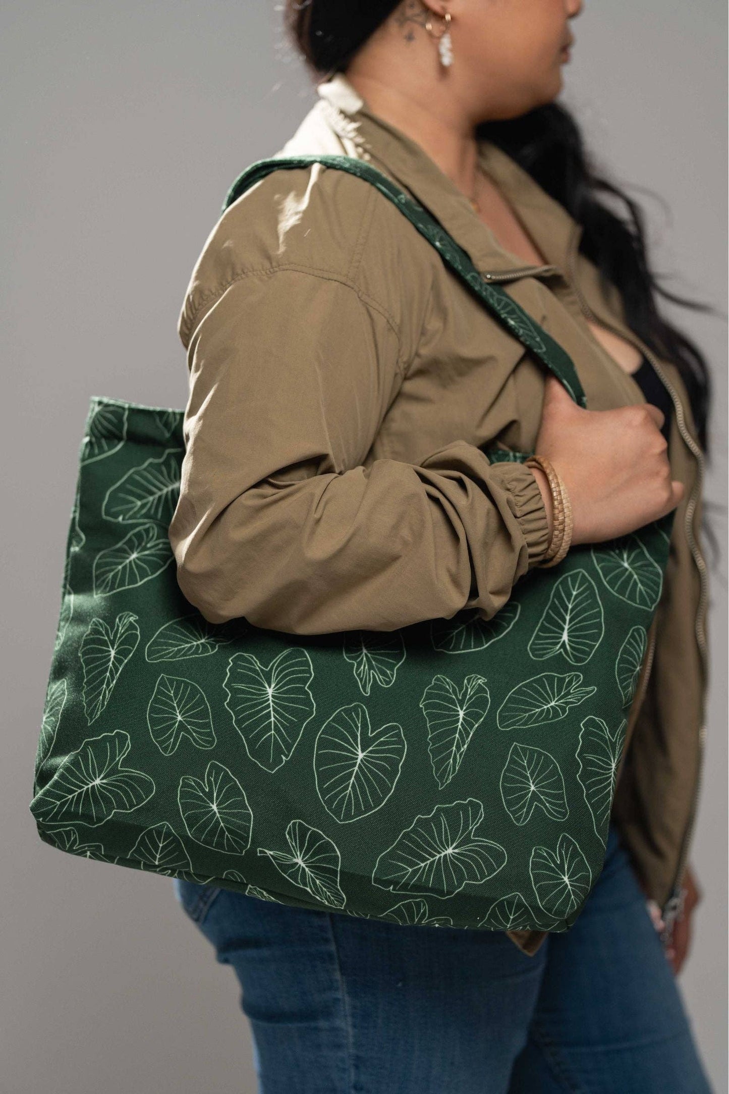 Signature Kalo Canvas Zipper Tote Bag