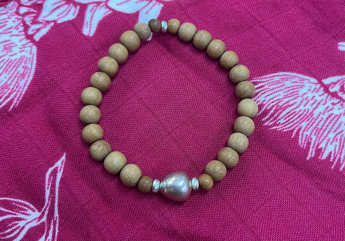 Kulaiwi: Elastic Bracelet