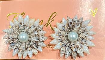 Niihau Shell: Medium Round Earrings