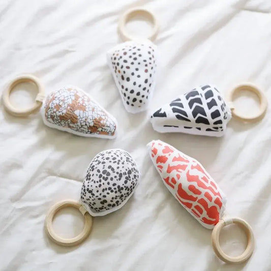 Kahua Aina: Uliuli Pepe - Flea Cone Teether/Rattle